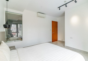 Duplex 2 Bedroom Serviced Apartment For Rent - BKK1, Phnom Penh thumbnail