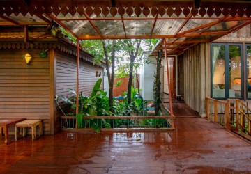 2 Bedroom Wooden House For Rent - Chreav, Siem Reap thumbnail