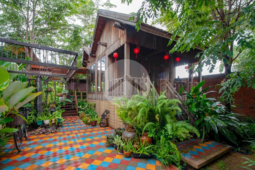 2 Bedroom Wooden House For Rent - Chreav, Siem Reap