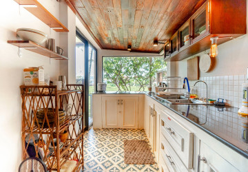 2 Bedroom Wooden House For Rent - Chreav, Siem Reap thumbnail