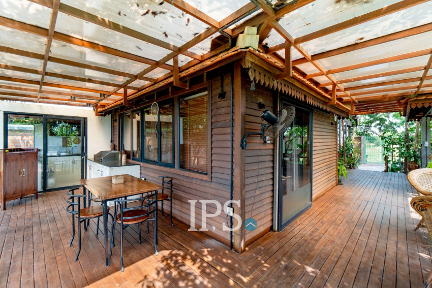 2 Bedroom Wooden House For Rent - Chreav, Siem Reap