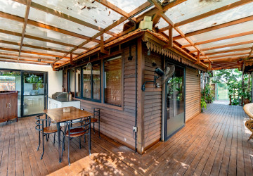 2 Bedroom Wooden House For Rent - Chreav, Siem Reap thumbnail