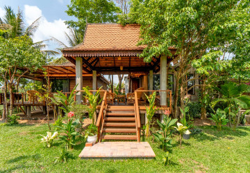 2 Bedroom Wooden House For Rent - Chreav, Siem Reap thumbnail