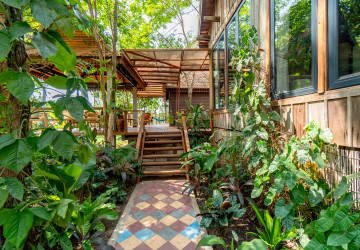 2 Bedroom Wooden House For Rent - Chreav, Siem Reap thumbnail