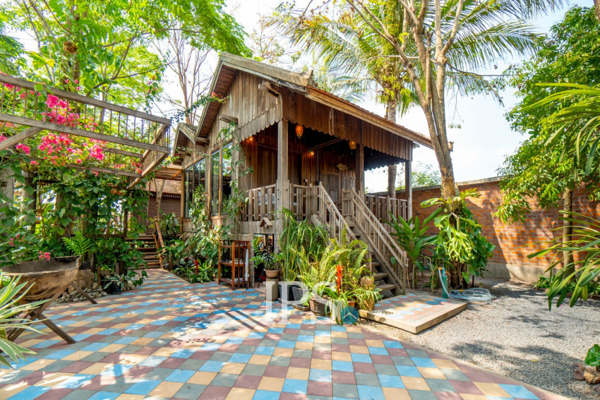2 Bedroom Wooden House For Rent - Chreav, Siem Reap