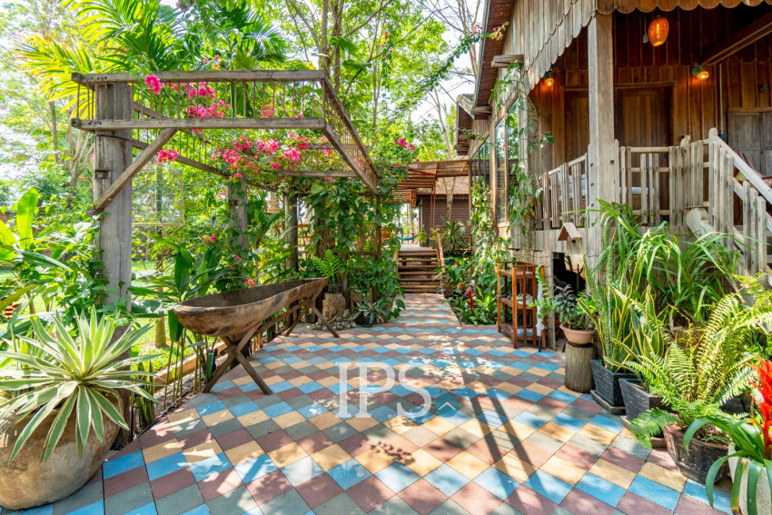 2 Bedroom Wooden House For Rent - Chreav, Siem Reap