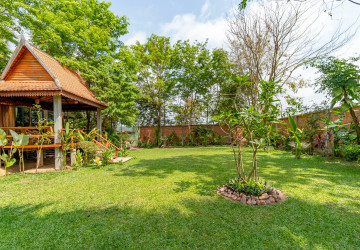 2 Bedroom Wooden House For Rent - Chreav, Siem Reap thumbnail