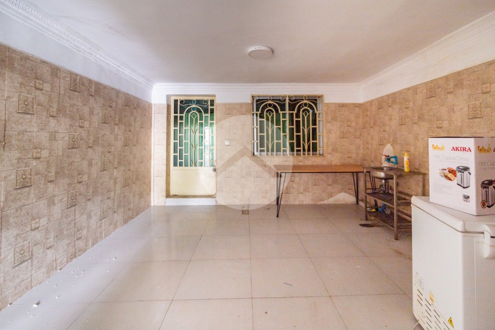 6 Bedroom Flat House For Sale - Toul Kork, Phnom Penh - Image 4