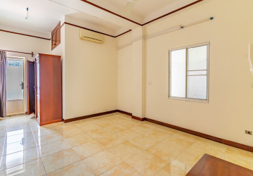 25 Unit Apartment Building For Rent -Boeung Kak 2, Phnom Penh thumbnail