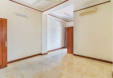25 Unit Apartment Building For Rent -Boeung Kak 2, Phnom Penh thumbnail