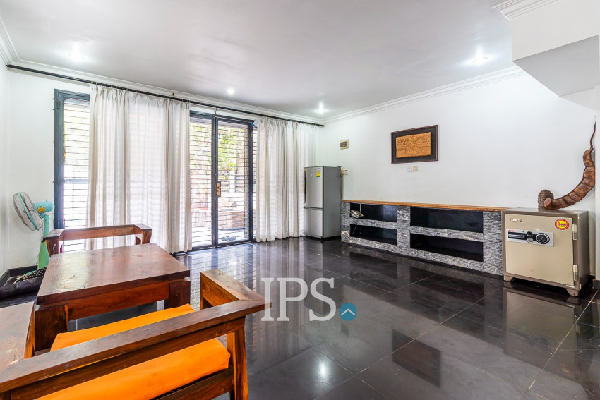 2 Bedroom Villa For Sale - Slor Kram, Siem Reap