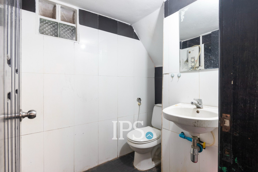 2 Bedroom Villa For Sale - Slor Kram, Siem Reap