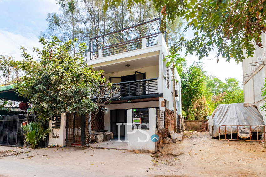 2 Bedroom Villa For Sale - Slor Kram, Siem Reap
