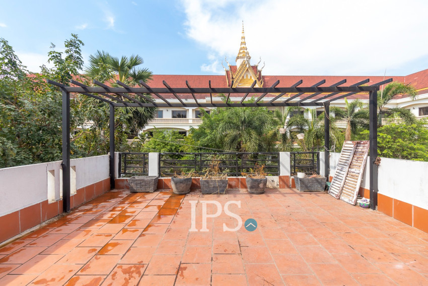 2 Bedroom Villa For Sale - Slor Kram, Siem Reap