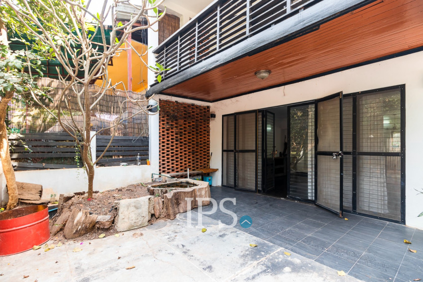 2 Bedroom Villa For Sale - Slor Kram, Siem Reap