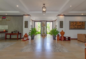 25 Bedroom Hotel For Rent - Sala Kamreuk, Siem Reap thumbnail