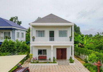 3 Bedroom Villa For Sale - Sangkat Siem Reap, Siem Reap thumbnail