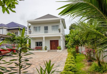 3 Bedroom Villa For Sale - Sangkat Siem Reap, Siem Reap thumbnail