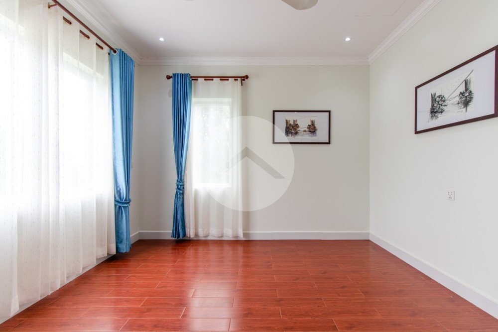 3 Bedroom Villa For Sale - Sangkat Siem Reap, Siem Reap - Image 12