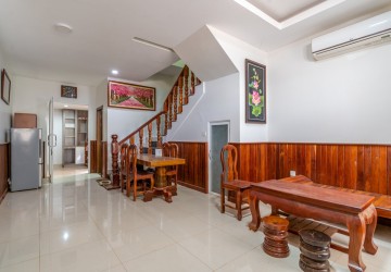 2 Bedroom House For Rent - Svay Dangkum, Siem Reap thumbnail