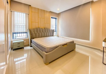 5 Bedroom Villa For Rent - Russey Keo, Phnom Penh thumbnail