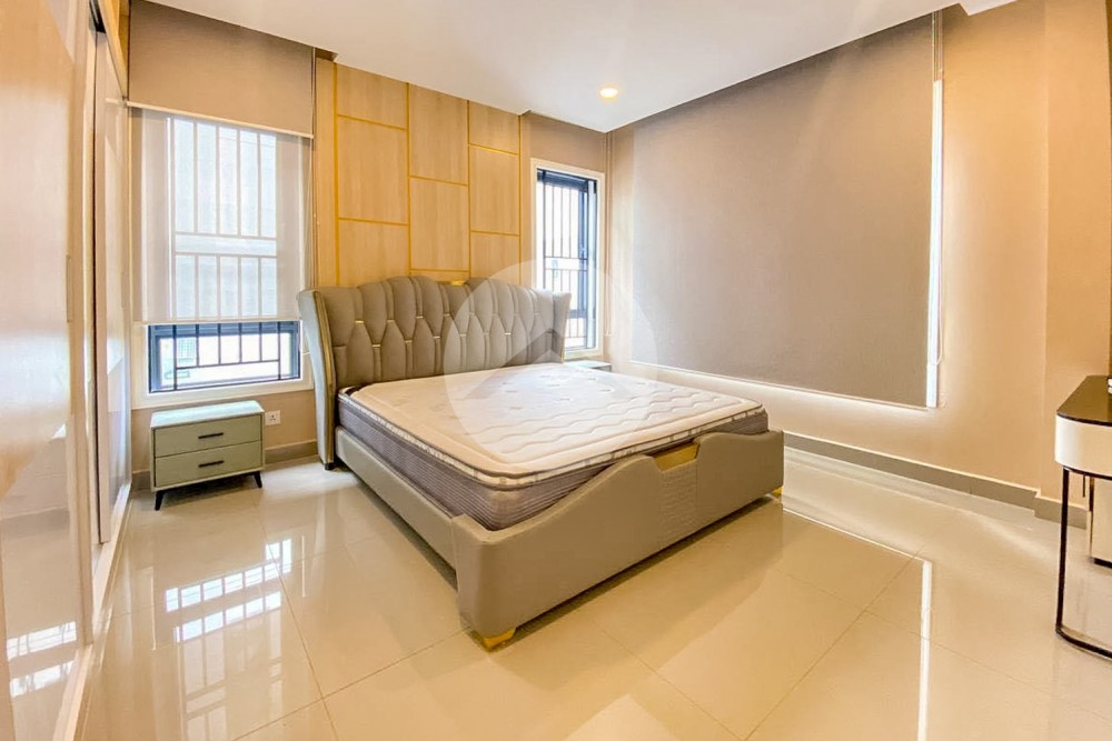 5 Bedroom Villa For Rent - Russey Keo, Phnom Penh - Image 3