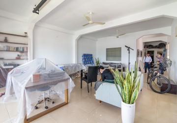 1 Bedroom Renovated Apartment For Sale - Phsar Kandal 1, Phnom Penh thumbnail