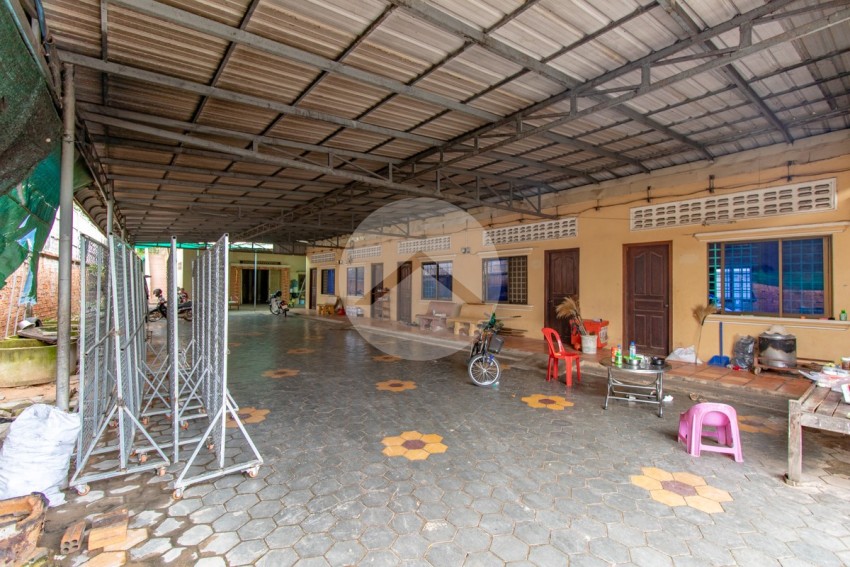 12 Bedroom Commercial House For Sale - Wat Bo, Siem Reap