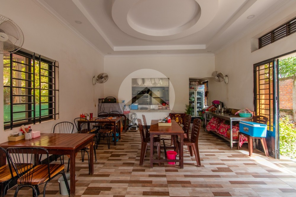 7 Bedroom Commercial Shophouse  For Rent - Night Market Area, Siem Reap - Image 2