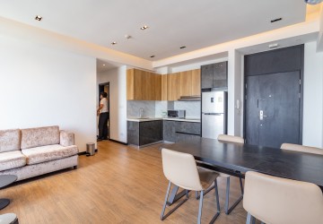 2 Bedroom Condo For Rent - Tonle Bassac, Phnom Penh thumbnail