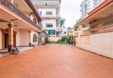 6 Bedroom Commercial Villa For Rent - Chamkarmorn, Phnom Penh thumbnail