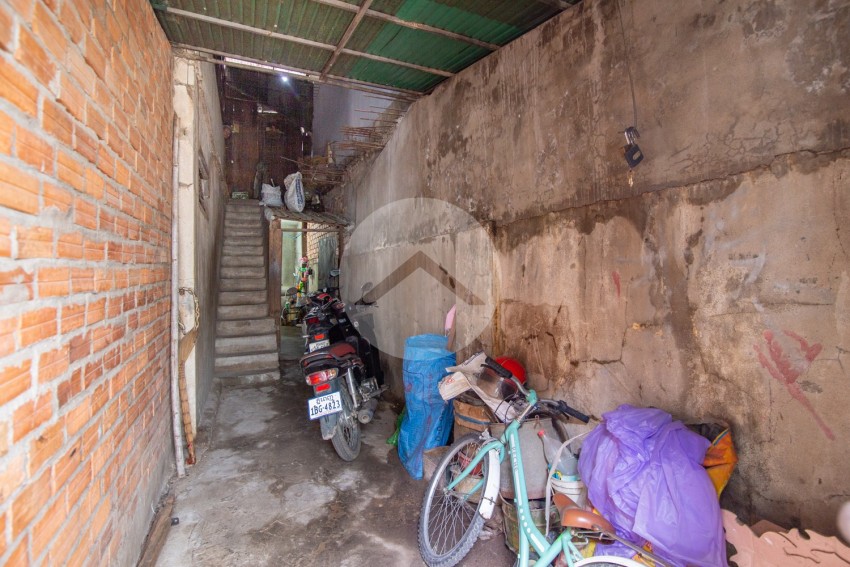 216 Sqm Commercial Land For Sale - Chbar Ampov, Phnom Penh