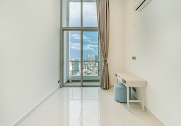3 Bedroom Penthouse For Rent - J Tower 2, BKK1, Phnom Penh thumbnail