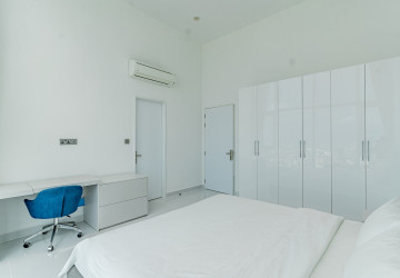 3 Bedroom Penthouse For Rent - J Tower 2, BKK1, Phnom Penh thumbnail