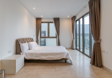 3 Bedroom Condo For Rent - Embassy Residences, Tonle Bassac, Phnom Penh thumbnail
