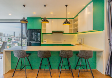 4 Bedroom Serviced Penthouse For Rent - Boeung Kak 1, Phnom Penh thumbnail