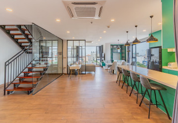 4 Bedroom Serviced Penthouse For Rent - Boeung Kak 1, Phnom Penh thumbnail