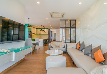 4 Bedroom Serviced Penthouse For Rent - Boeung Kak 1, Phnom Penh thumbnail