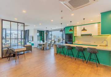 4 Bedroom Serviced Penthouse For Rent - Boeung Kak 1, Phnom Penh thumbnail