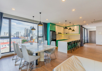 4 Bedroom Serviced Penthouse For Rent - Boeung Kak 1, Phnom Penh thumbnail