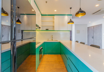 4 Bedroom Serviced Penthouse For Rent - Boeung Kak 1, Phnom Penh thumbnail