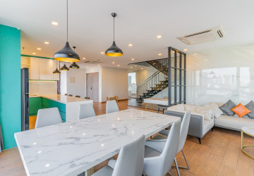 4 Bedroom Serviced Penthouse For Rent - Boeung Kak 1, Phnom Penh thumbnail