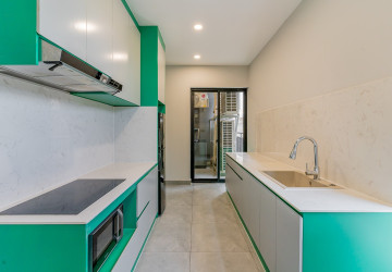 4 Bedroom Serviced Penthouse For Rent - Boeung Kak 1, Phnom Penh thumbnail