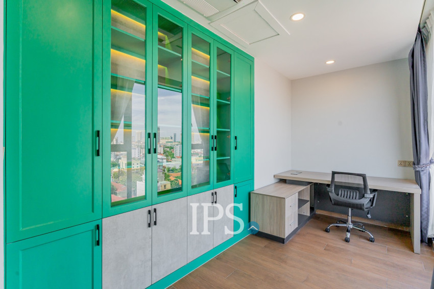 4 Bedroom Serviced Penthouse For Rent - Boeung Kak 1, Phnom Penh