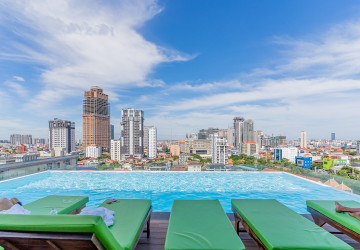 4 Bedroom Serviced Penthouse For Rent - Boeung Kak 1, Phnom Penh thumbnail