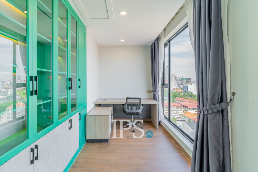 4 Bedroom Serviced Penthouse For Rent - Boeung Kak 1, Phnom Penh