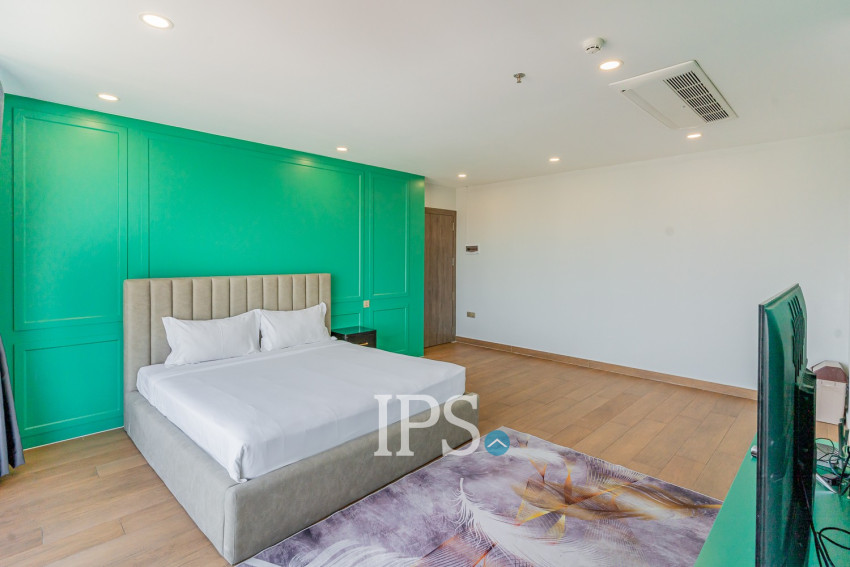 4 Bedroom Serviced Penthouse For Rent - Boeung Kak 1, Phnom Penh