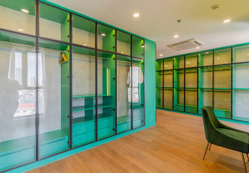 4 Bedroom Serviced Penthouse For Rent - Boeung Kak 1, Phnom Penh thumbnail