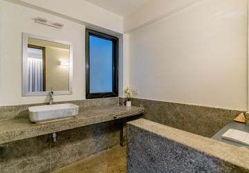 3 Bedroom Townhouse For Rent - Tonle Bassac, Phnom Penh thumbnail