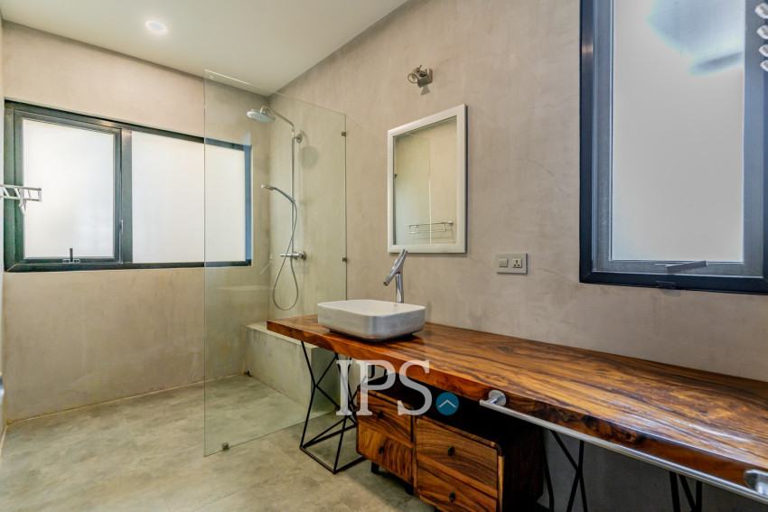 3 Bedroom Townhouse For Rent - Tonle Bassac, Phnom Penh